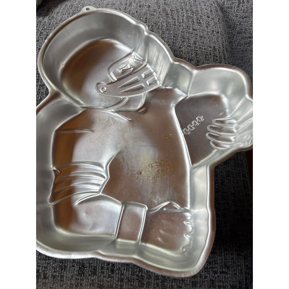 Wilton Football Player Cake Pan Vintage 1987 Aluminum Mold 2105-4610 Silver